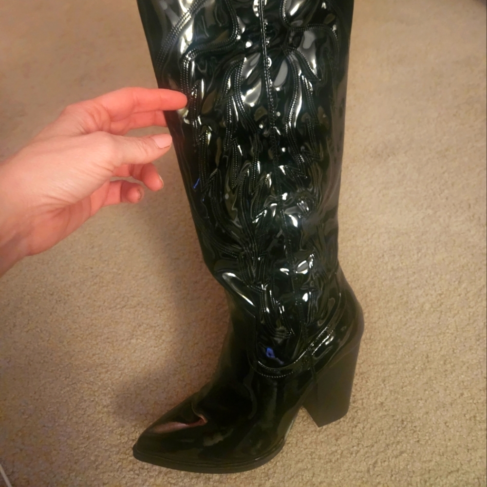Steve Madden Black Patent Leather Women's Boots